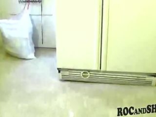 AWESOME KITCHEN FUCK BY TRUE LOVERS !