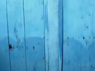আফ্রো যে মহিলা প্রলুব্ধ করে দান মুখে মুখে x হিসাব করা যায় চলচ্চিত্র থেকে একটি সাদা বিদেশী